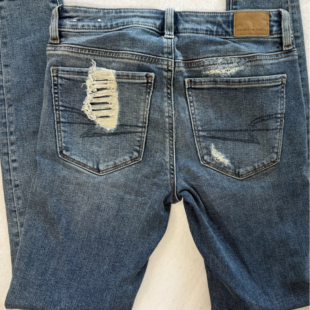 American Eagle Outfitters Relaxed Fit Distressed Blue Jeans